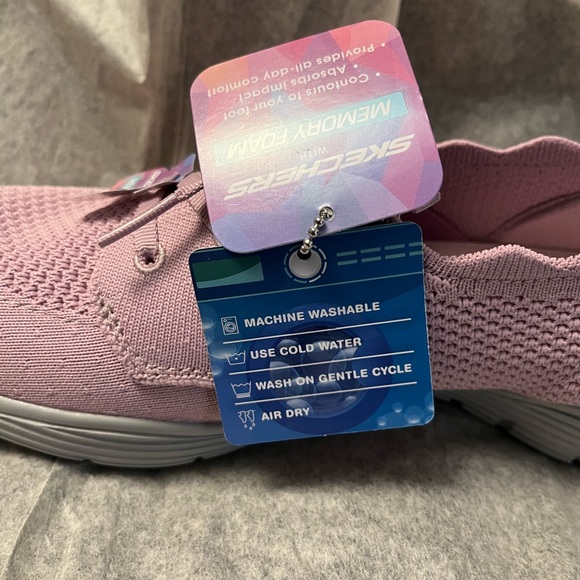 Ladies Skechers with memory foam - Picture 6 of 7